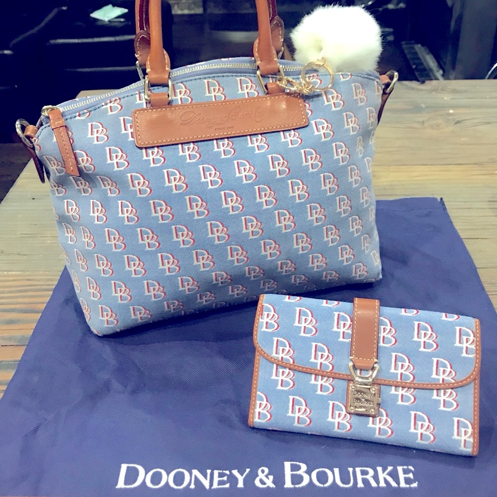 Dooney & Bourke DB Purse and wallet